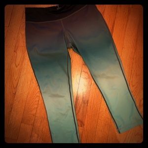 Ideology Small women’s Ombré crop dri-fit legging